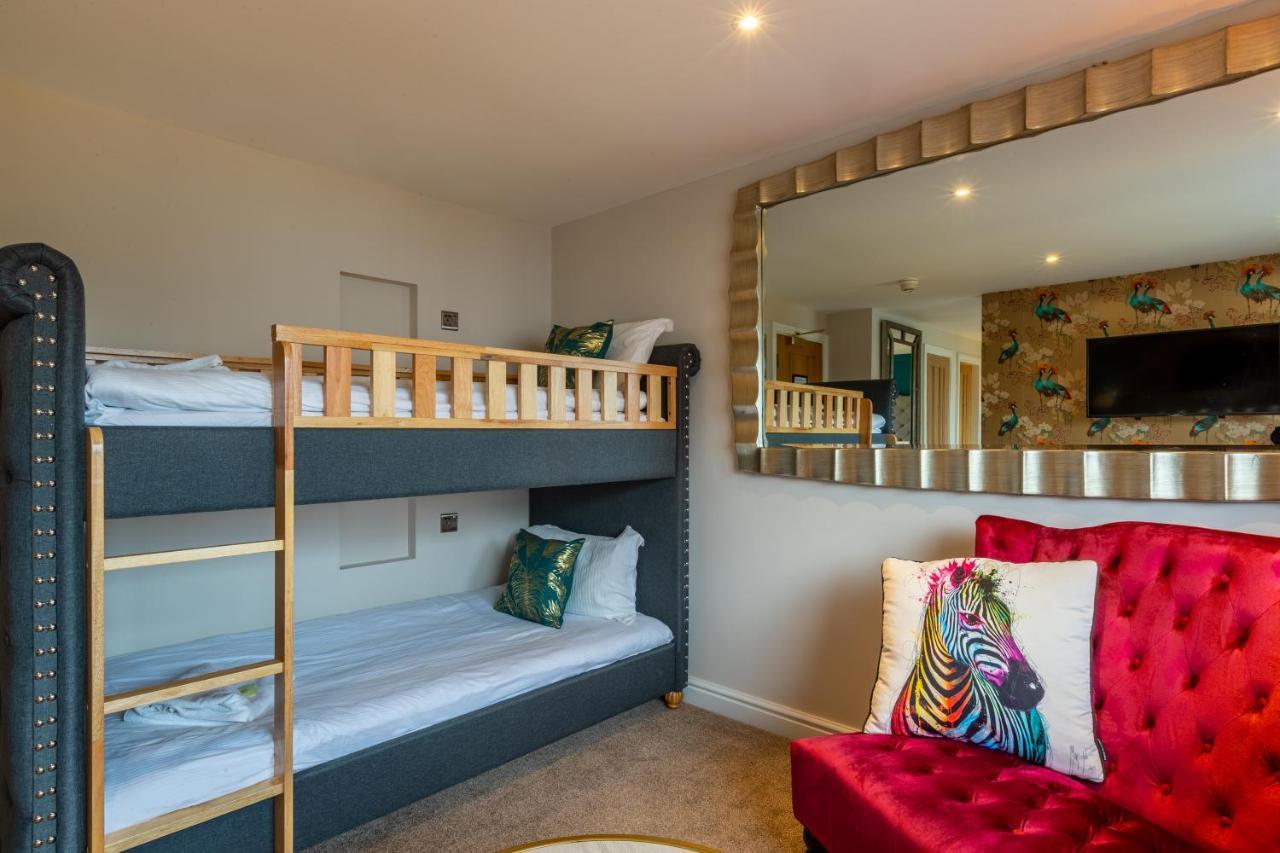 Holly Lodge Guest House With Free Off Site Health Club Windermere Buitenkant foto