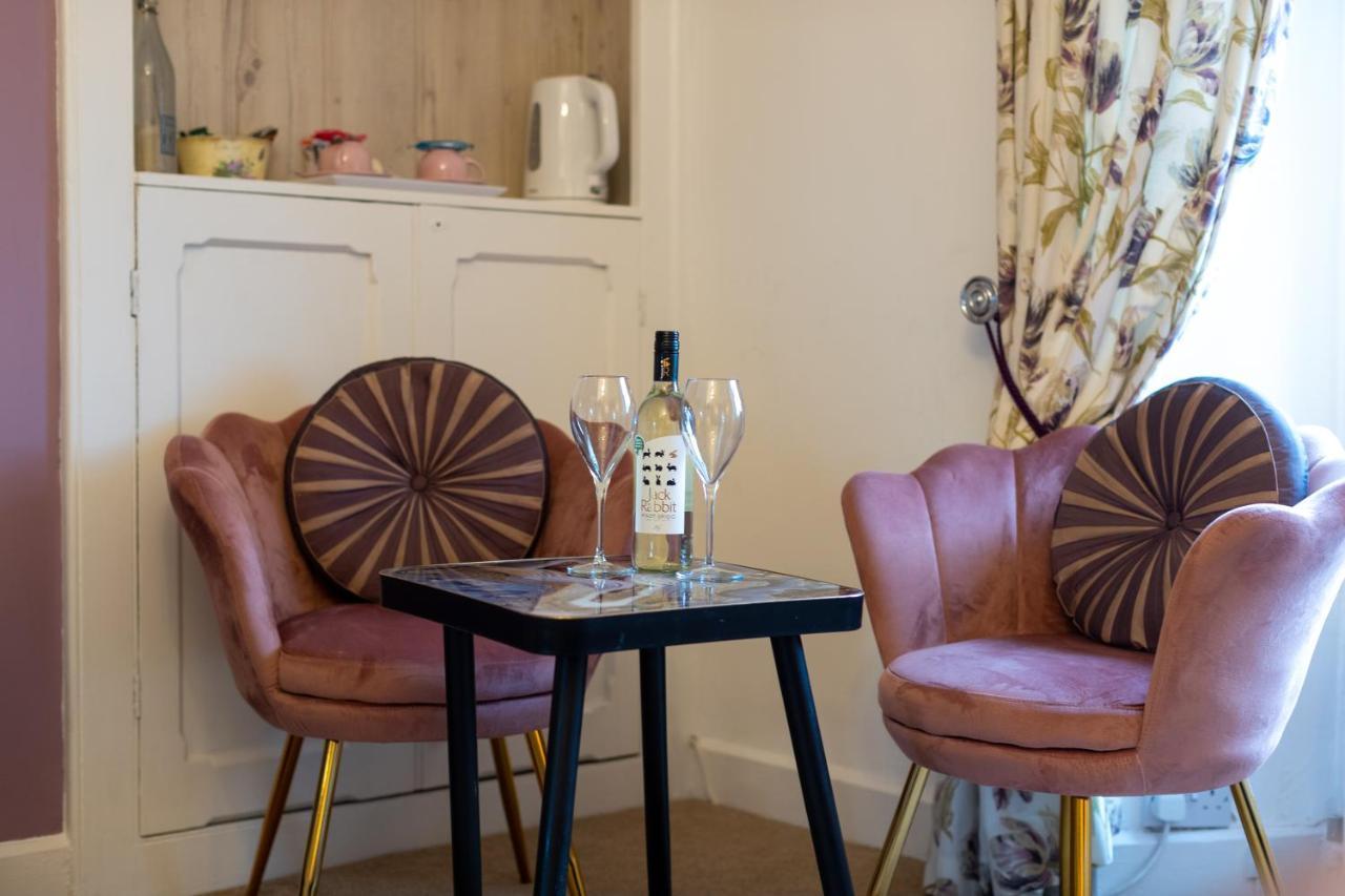 Holly Lodge Guest House With Free Off Site Health Club Windermere Buitenkant foto
