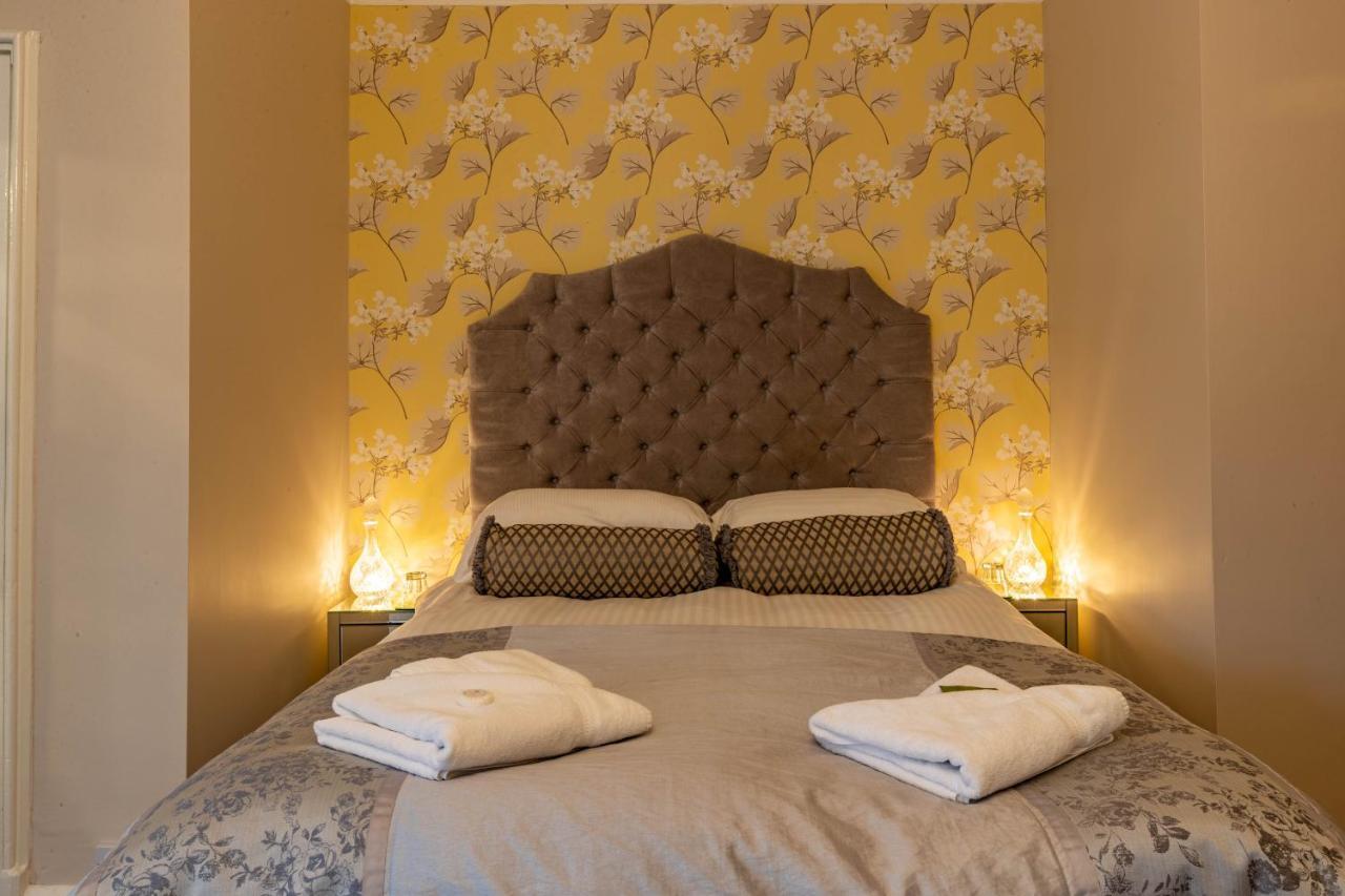 Holly Lodge Guest House With Free Off Site Health Club Windermere Buitenkant foto