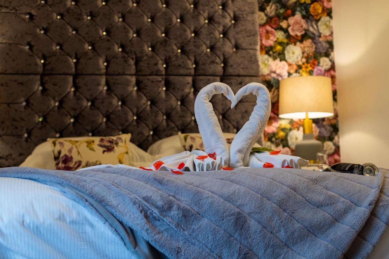 Holly Lodge Guest House With Free Off Site Health Club Windermere Buitenkant foto