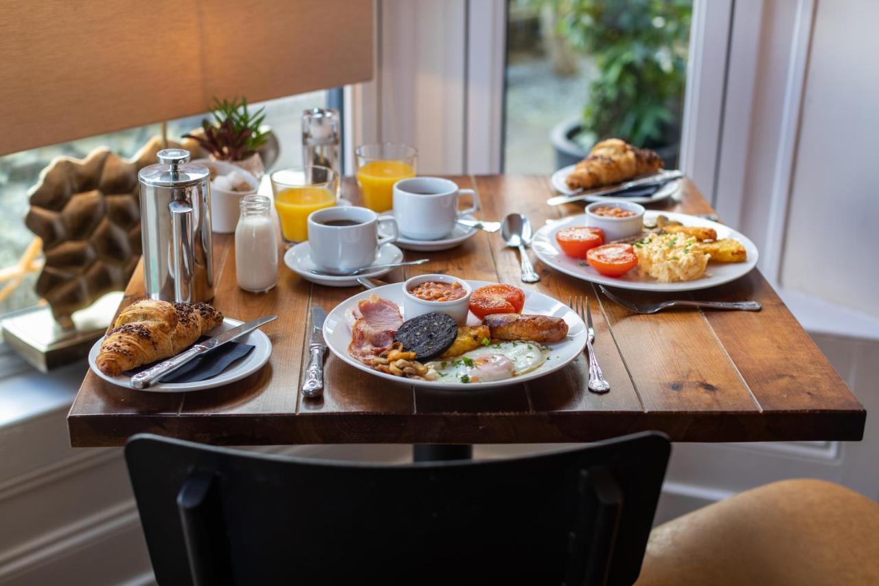 Holly Lodge Guest House With Free Off Site Health Club Windermere Buitenkant foto